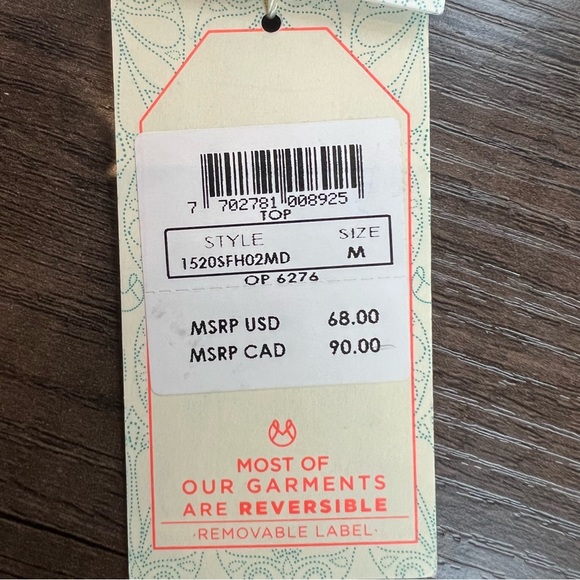 Maaji M tropical print reversible bikini top criss cross straps - Picture 10 of 10